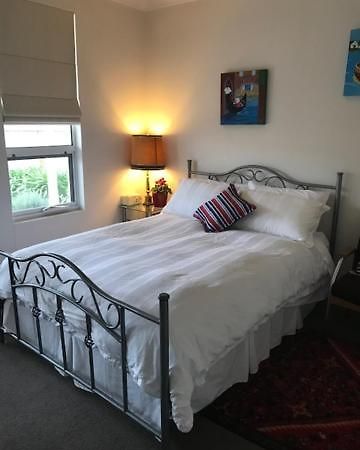 Not Quite The Ritz Bed & Breakfast Adelaide Eksteriør bilde