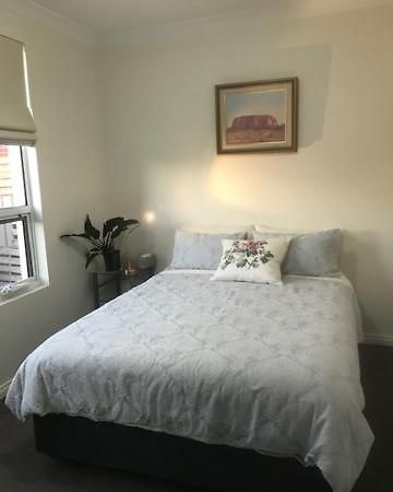 Not Quite The Ritz Bed & Breakfast Adelaide Eksteriør bilde